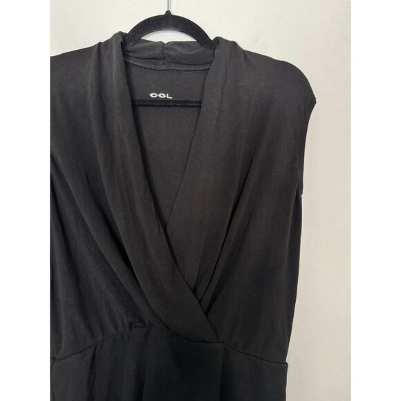 NWT OGL LiteWarm Surplice Wrap Tank Top Black Eco Mousse Size Medium - Picture 6 of 9